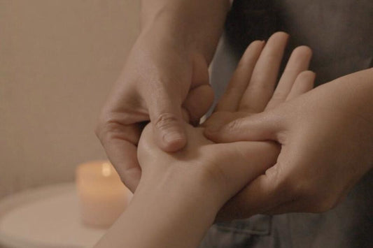 Тайский массаж на кушетке